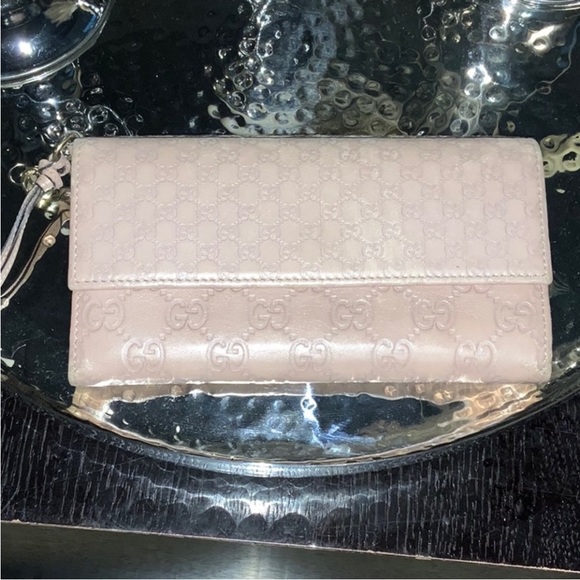 Gucci Handbags - Gucci Wallet .. GG Guccissima in Very Good Condition!!!💎
